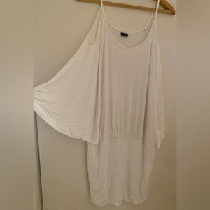 White long shirt